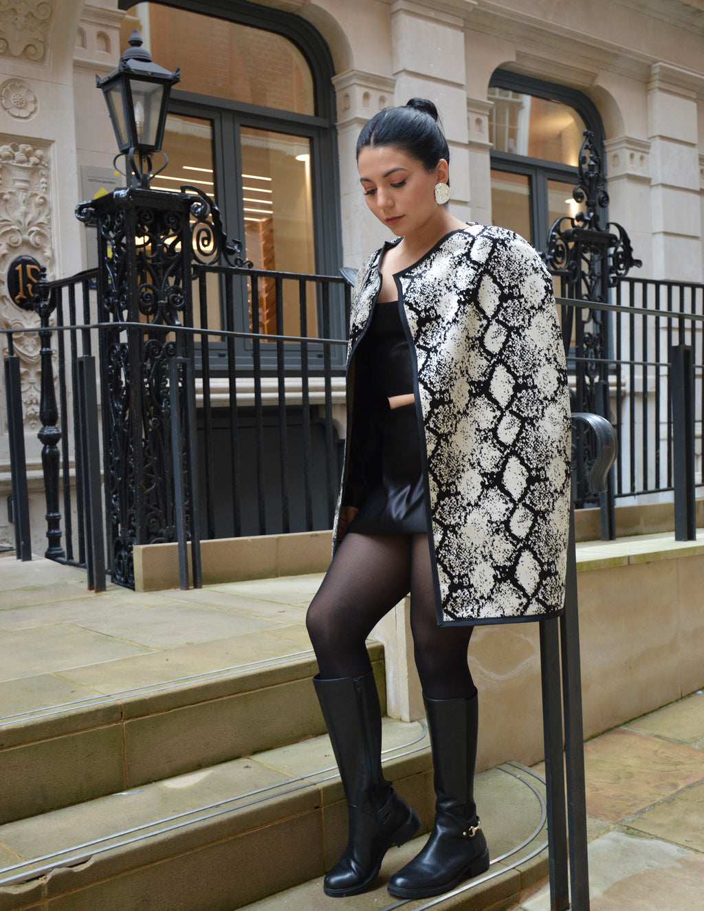 Black and White Snake Print Cape